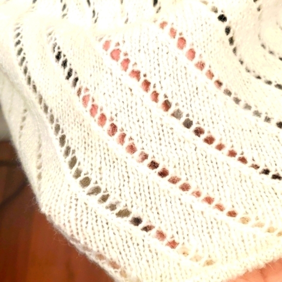 Lou & Grey Soft Cream Turtleneck Sweater Size Medium - Picture 6 of 13